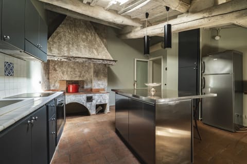 Deluxe Apartment, 2 Bedrooms | Private kitchen | Full-size fridge, oven, stovetop, dishwasher