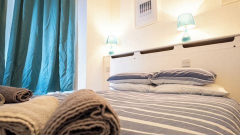 Basic Double Room, Ensuite | Individually decorated, individually furnished, free WiFi, bed sheets