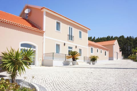 Deluxe House, Private Pool | Bathroom | Shower, rainfall showerhead, hair dryer, towels