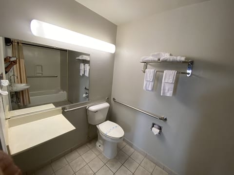Comfort Room, 1 King Bed, Non Smoking | Bathroom | Combined shower/tub, hair dryer, towels