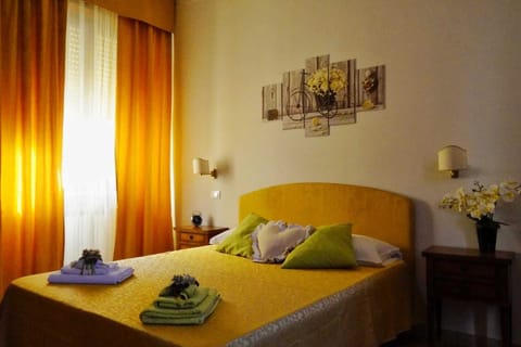 In-room safe, free WiFi, bed sheets