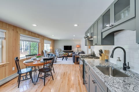House (2 Bedrooms) | Interior