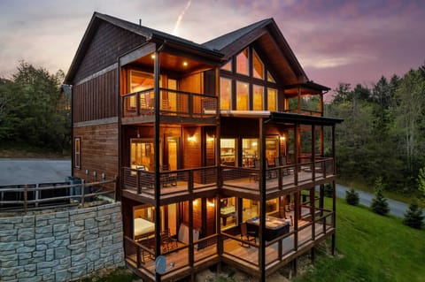 House (5 Bedrooms) | Front of property