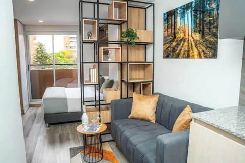 Deluxe Studio | Desk, soundproofing, iron/ironing board, free WiFi