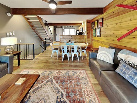 Studio (2 Bedrooms) | Property amenity