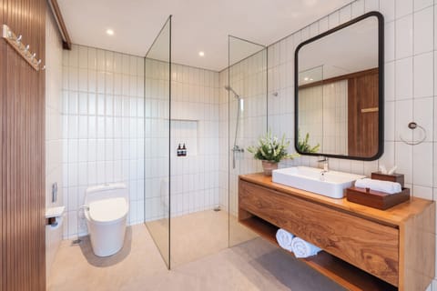 Luxury Suite, 4 Bedrooms | Bathroom | Shower, rainfall showerhead, hair dryer, bathrobes