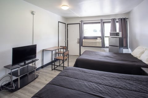 Standard Double Room | Free WiFi, bed sheets