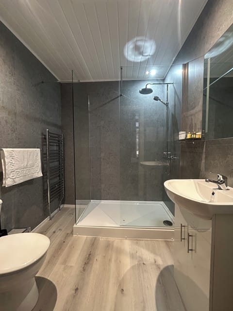 Superior Room, Mountain View | Bathroom