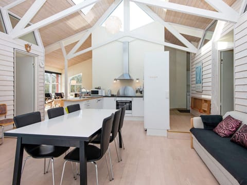 House | Dining