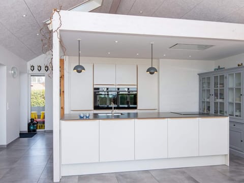 House | Private kitchen | Highchair