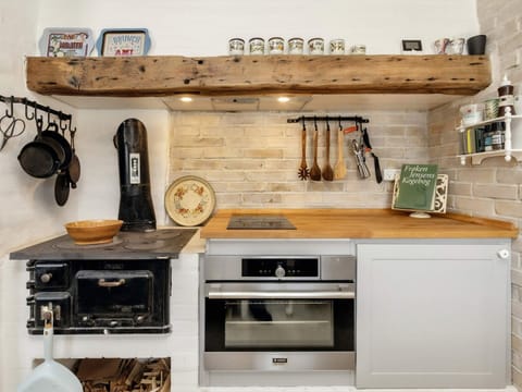 House | Private kitchen | Fridge