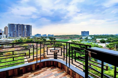 Deluxe Room | Terrace/patio