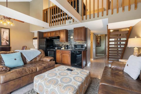 Condo, Multiple Beds, Balcony, Garden View (Branson Getaway) | Living area | 42-inch flat-screen TV with digital channels