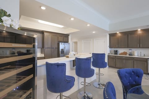 Condo, 3 Bedrooms | Private kitchen | Fridge, oven, coffee/tea maker