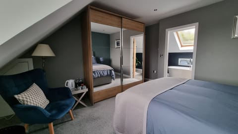 Superior Double Room, 1 Double Bed, Private Bathroom, Garden View | Premium bedding, individually decorated, individually furnished, desk