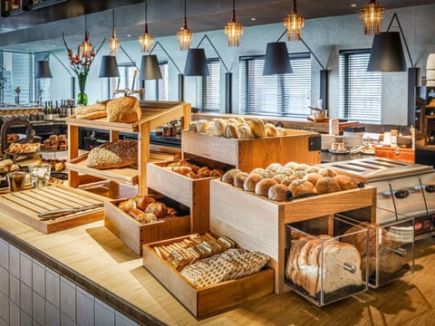 Daily buffet breakfast (EUR 25 per person)