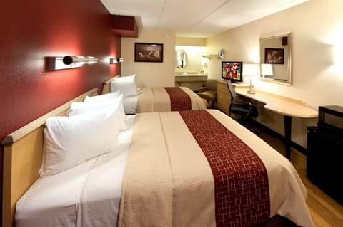 Deluxe Room, 2 Double Beds (Smoke Free) | In-room safe, desk, blackout drapes, free cribs/infant beds