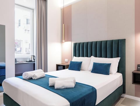 Standard Room | Premium bedding, down comforters, in-room safe, desk