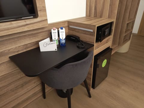 Superior Double Room, Non Smoking | Interior