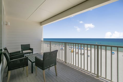 Condo, 1 King Bed with Sofa bed (Sea Glass 403) | Property grounds