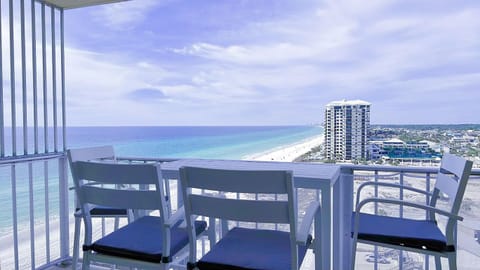 Condo, Multiple Beds (Regency Towers 1204) | Property grounds