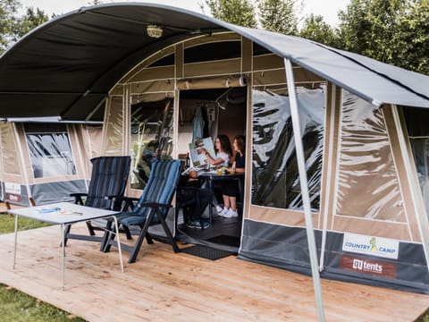 Tent | Exterior
