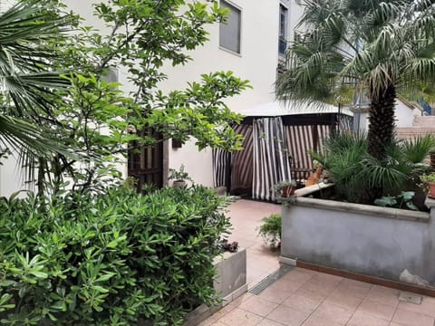 Apartment | Exterior