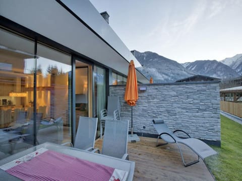 House | Balcony
