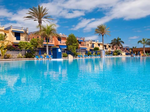 House | Pool | Outdoor pool