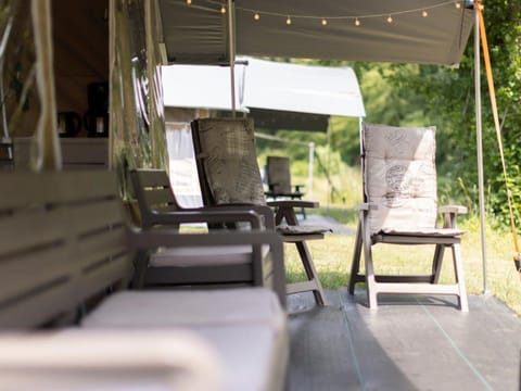 Tent | Exterior