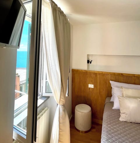 Romantic Room, Sea View | Down comforters, in-room safe, blackout drapes, soundproofing