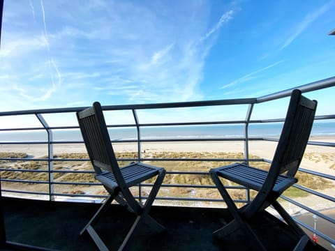 House | Balcony