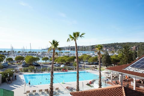 Seasonal outdoor pool
