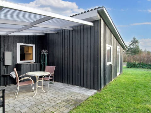 House | Outdoor dining