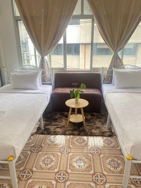 Basic Twin Room | Free WiFi, bed sheets
