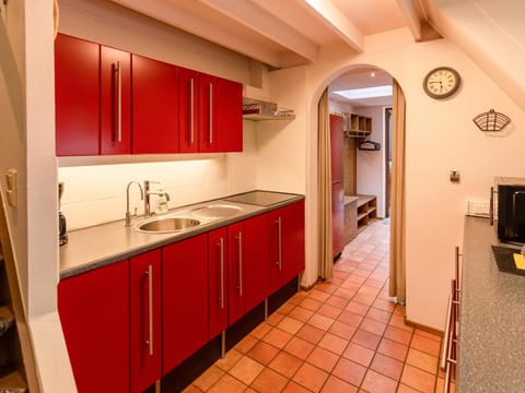 House | Private kitchen | Fridge, electric kettle