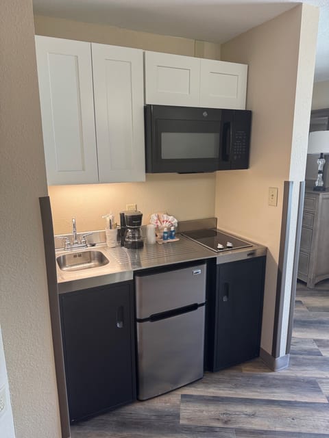 Family Suite | Private kitchenette