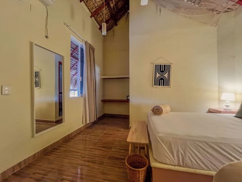 Blackout drapes, free WiFi, bed sheets