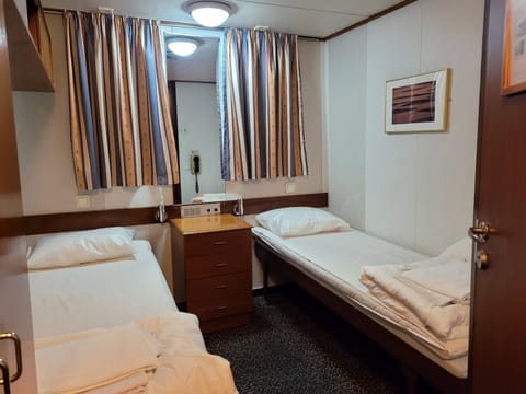 Standard Room | Free WiFi, bed sheets