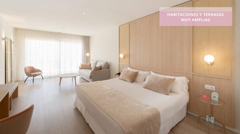 Minibar, in-room safe, desk, blackout drapes