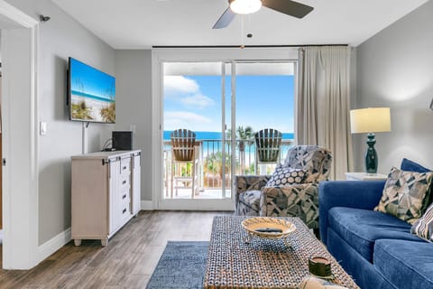 Condo, Multiple Beds, Ocean View (Destin on the Gulf 403) | Living area