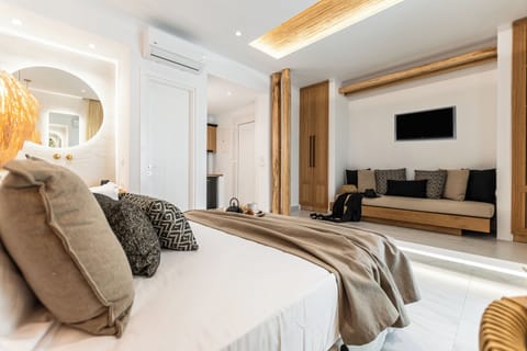 Family Double Room | Premium bedding, desk, laptop workspace, soundproofing