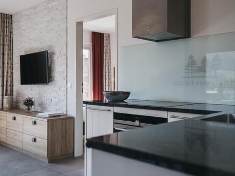 Drei Zimmer Penthouse I | Private kitchen | Fridge, oven, stovetop, electric kettle