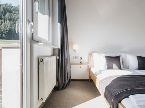 Vier Zimmer Apartment Standard | Free WiFi, bed sheets