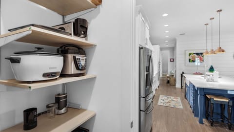 House, Multiple Beds, Patio, Garden View (Grayton Grateful) | Interior