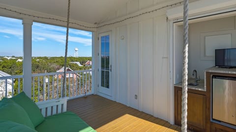 House, Multiple Beds, Pool Access, Ocean View (Emotional Rescue) | View from property