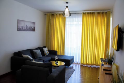 Apartment | Living area | TV