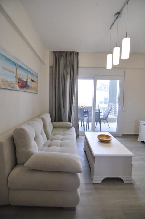 Family Apartment, 2 Bedrooms | Living area | Flat-screen TV