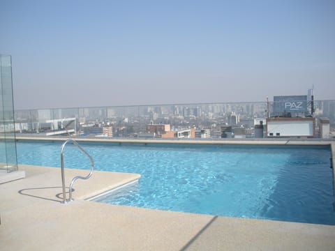 2 outdoor pools
