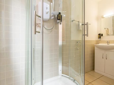 Shower, towels, soap, shampoo